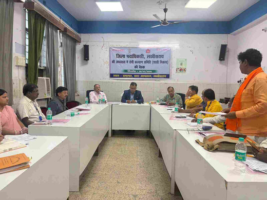 लंबित कार्यों पर डीएम सख्त, सदर अस्पताल की व्यवस्था सुधारने के दिए निर्देश